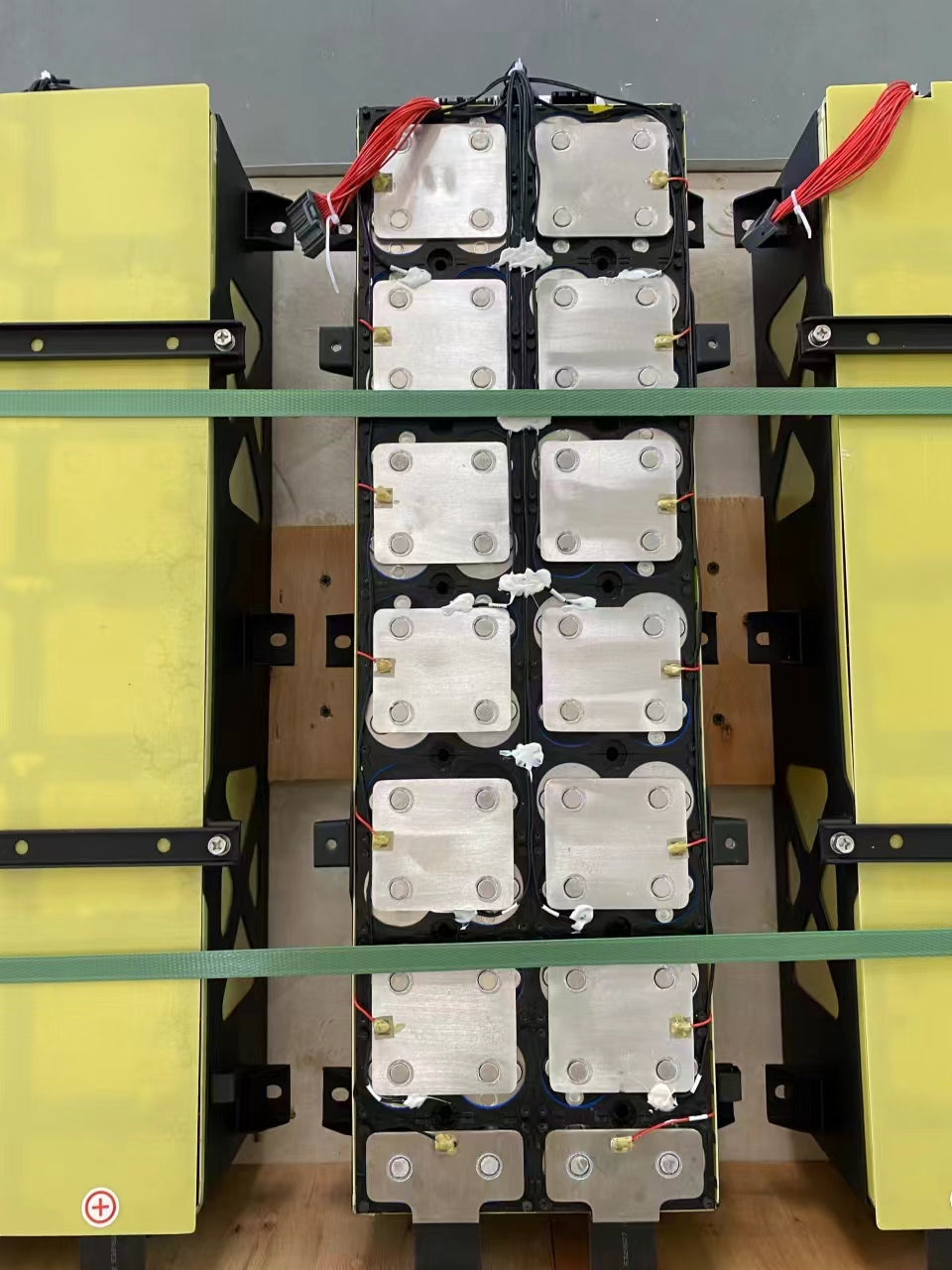 Custom Agricultural Vehicle Battery 390V with Sodium Ion battery lifepo4 LTO battery As Requested