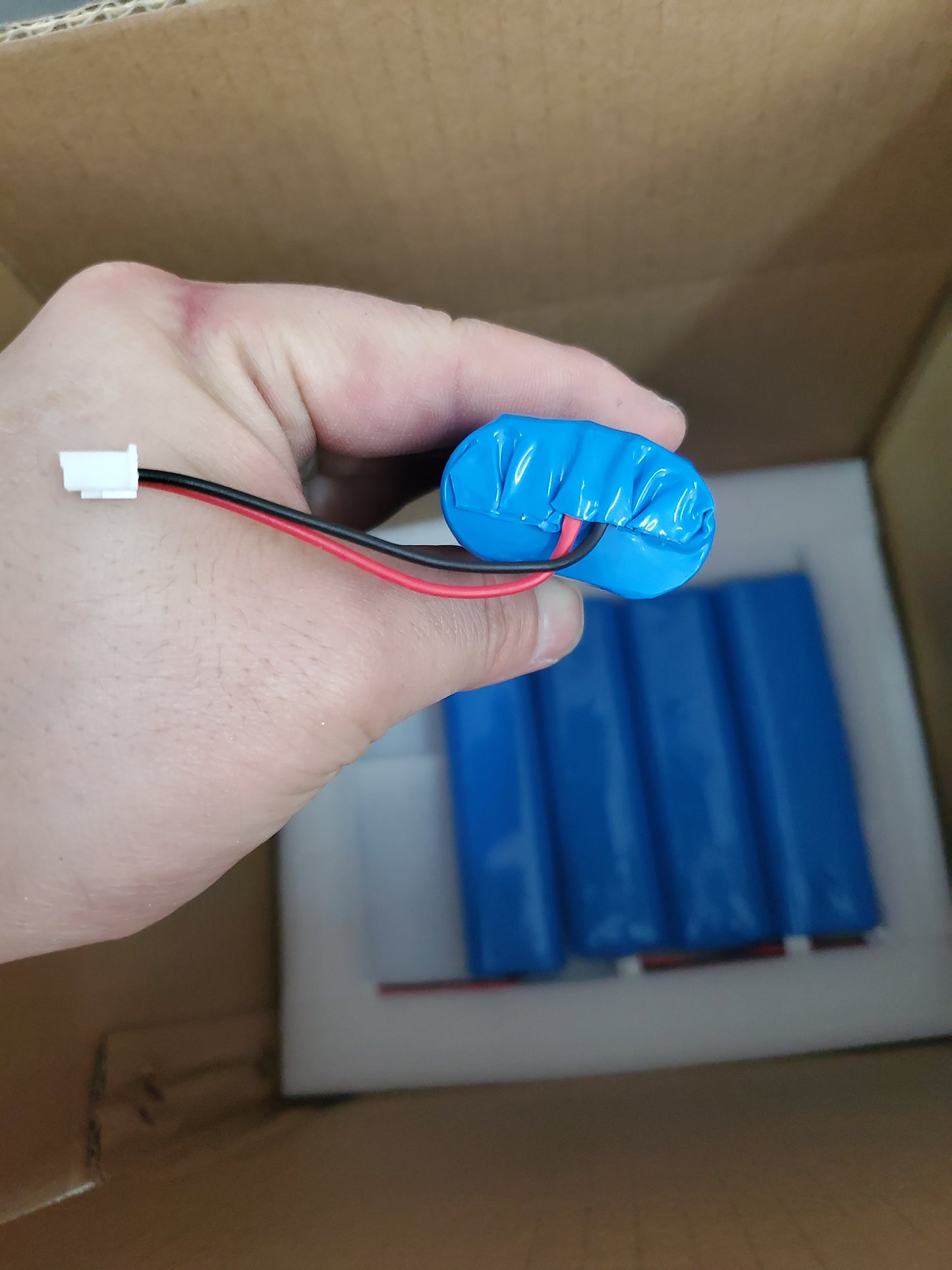 Custom 18650 21700 26700 Rechargeable Cells 1S 2S 3S 4S-16S As Requested Lifepo4 Lithium-ion LTO Sodium-ion Battery