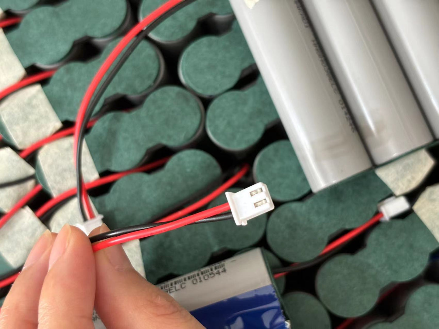 Custom 18650 21700 26700 Rechargeable Cells 1S 2S 3S 4S-16S As Requested Lifepo4 Lithium-ion LTO Sodium-ion Battery